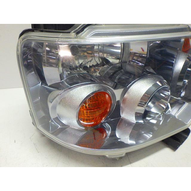 三菱（MITSUBISHI） トッポ 右ヘッドライト ハロゲン H82A P8619 N