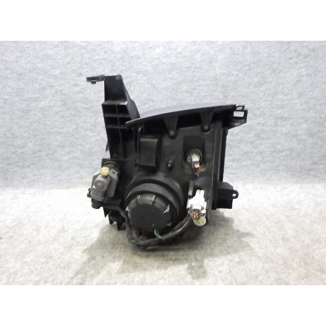 日産（NISSAN） キューブ 左ヘッドライト HID キセノン 前期 1813 3