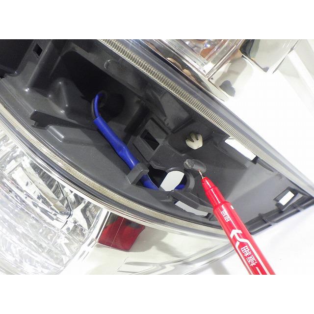 トヨタ（TOYOTA） 20系 ヴェルファイア 右テールランプ ANH20/25 GGH20