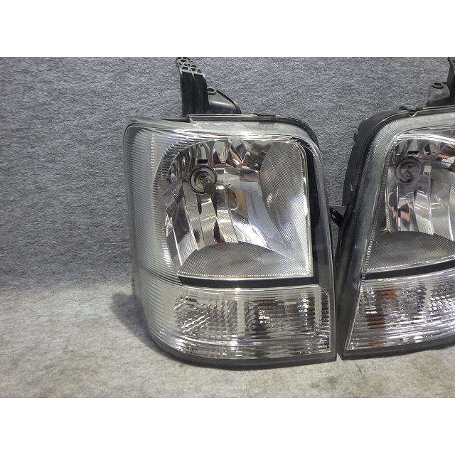 スズキ（SUZUKI） エブリィ ヘッドライト左右 DA64V ハロゲン