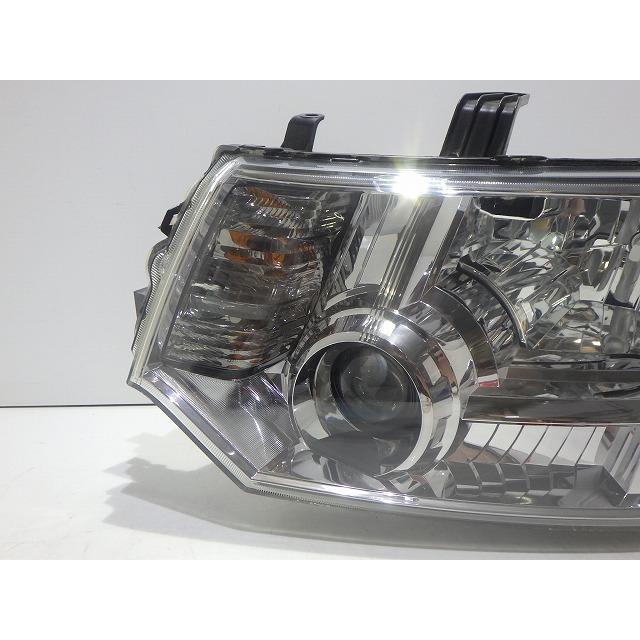 デリカ HID ヘッドライト 左 バラスト バーナー付 100-87918 デリカ HID ヘッドライト 左 バラスト バーナー付 100-87918 割れ無