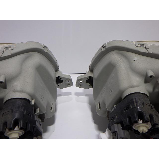 ダイハツ（DAIHATSU） アルト ヘッドライト 左右 ハロゲン HA25S HA25V