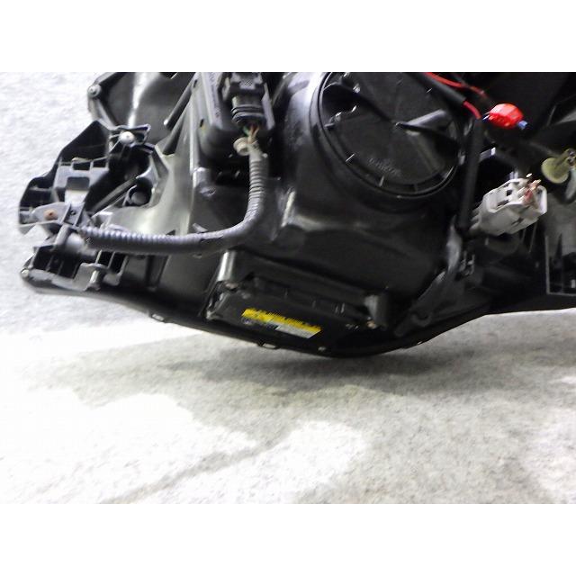 ヴェルファイア ヴェルファイア 右ヘッドライト HID ANH20 ANH25 GGH20