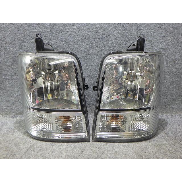 DA64W エブリイワゴン　ハロゲン　ヘッドライト　 左右　レベ付 スズキ（SUZUKI） エブリイ ヘッドライト 左右 ハロゲン DA64V レベ付