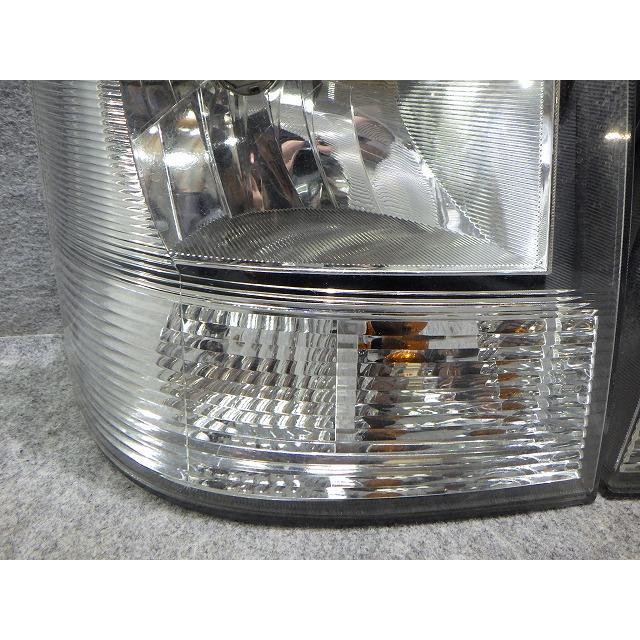 DA64W エブリイワゴン　ハロゲン　ヘッドライト　 左右　レベ付 スズキ（SUZUKI） エブリイ ヘッドライト 左右 ハロゲン DA64V レベ付