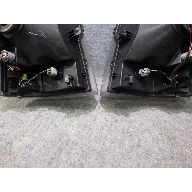 エブリィDA64V 左側ヘッドライト　LE04G6129 (66) スズキ（SUZUKI） エブリイ ヘッドライト 左右 ハロゲン DA64V レベ付