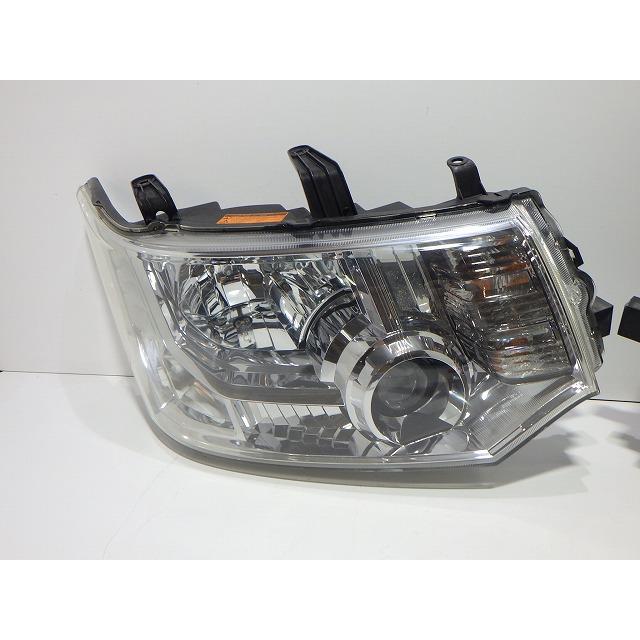 三菱（MITSUBISHI） デリカD5 ヘッドライト 左右 HID CV1W CV2W CV4W