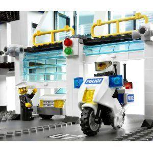 【LEGO(レゴ) シティ】 シティ 警察署 7744 LEGO |  | 03
