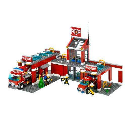 【LEGO(レゴ) シティ】 シティ 消防署 7945｜worldselect｜02