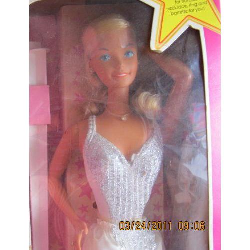 SUPER SIZE バービー人形 / 3 Piece Ensemble & Jewelry For YOU & Barbie(バービー) to Share (1976 Mat |  | 01