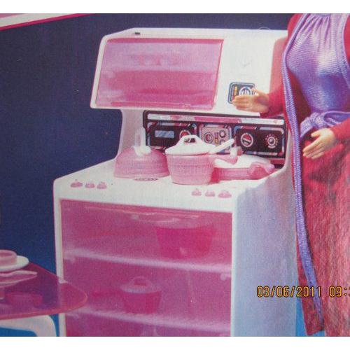 Barbie(バービー) Dream Furniture コレクション - DINING CENTER / 4 Pieces of Furniture & 49 アクセ |  | 02