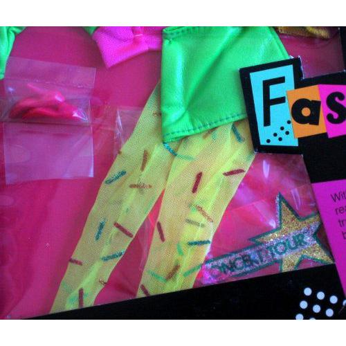 Barbie(バービー) & The Rockers CONCERT TOUR ファッション Green， Pink & Yellow ファッション 洋服 ( |  | 02