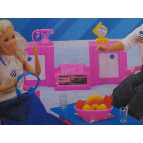 Barbie(バービー) HOME ENTERTAINMENT CENTER 22 Piece Play Set (1987 Arco Toys， Mattel) |  | 01