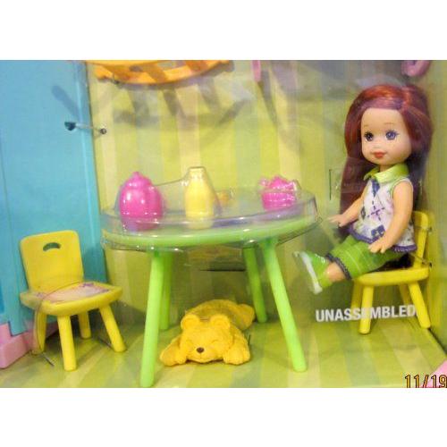 Barbie(バービー) KELLY PLAYROOM & 人形 30+ Piece Playset / 2 人形， Cabinet， Tea Set， Table & MU |  | 02