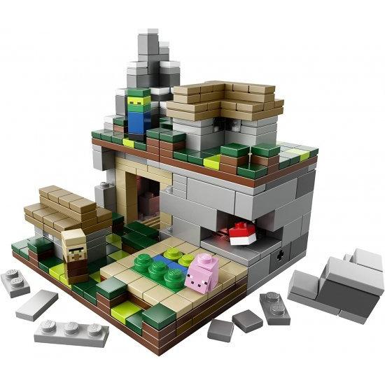 LEGO Minecraft The Village 21105の画像