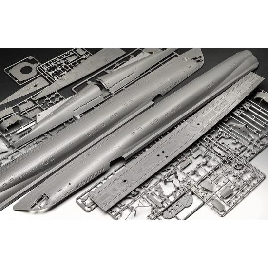 ドイツレベル 1/72 ドイツ海軍 潜水艦 Type IXc U67/U154 プラモデル