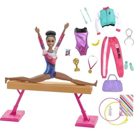 Barbie バービー Gymnastics Playset：旋回機能、バランスビーム、15歳以上のアクセサリー、3-7歳の素晴らしい贈り物付きブルネット人形