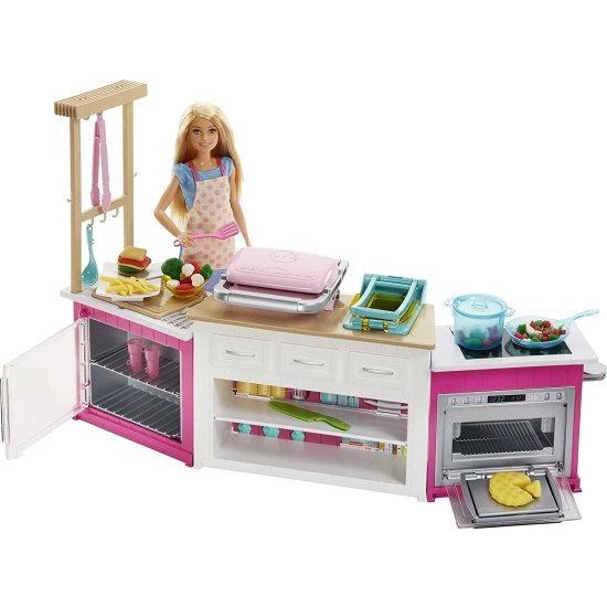 Barbie 人形、ライトとサウンド、フードカビ、5生地の色、20以上のアクセサリーを備えたバービーキッチンプレイセット