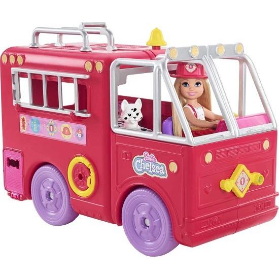 Barbie バービーチェルシー消防車プレイセット、チェルシードール（6インチ）、折りたたみ式の消防車、15歳以上のストーリーテリングアクセサリー、ステッカー