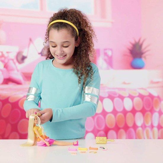 Barbie バービー究極のカールドールとプレイセット_1