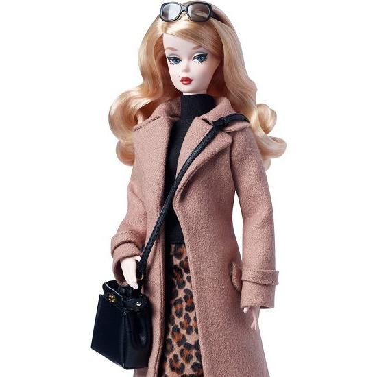 Barbie バービーファッションモデルコレクション人形、トレンチコート