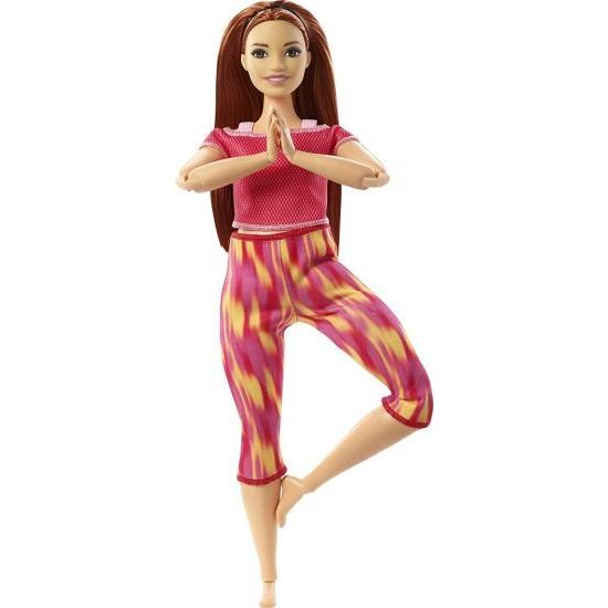 Barbie バービーは、22の柔軟なジョイントと長いまっすぐな赤い髪を、3-7歳の子供向けのアスリートウエアを着て、人形を移動するために作られました