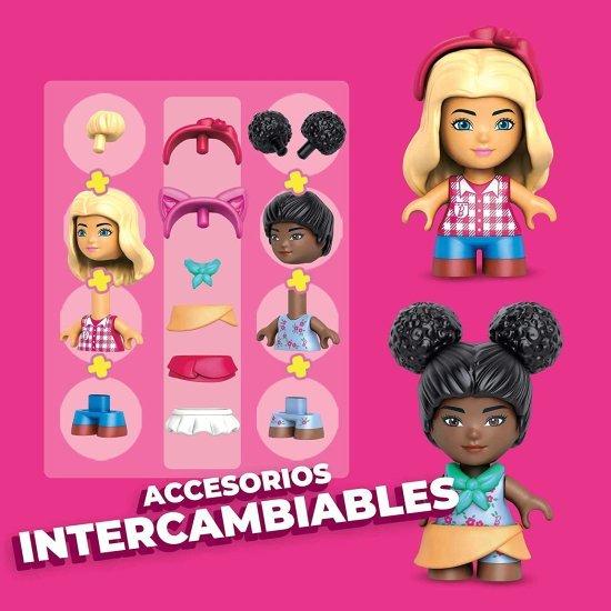 Barbie 90のレンガと特別なピース、アクセサリー、3つのマイクロドール、5歳以上のおもちゃギフトを備えたメガバービーファーマーズマーケットビルディングセ_4
