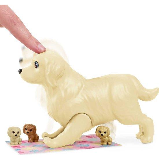 Barbie バービー人形と生まれたばかりの子犬は、出産機能を備えたママ