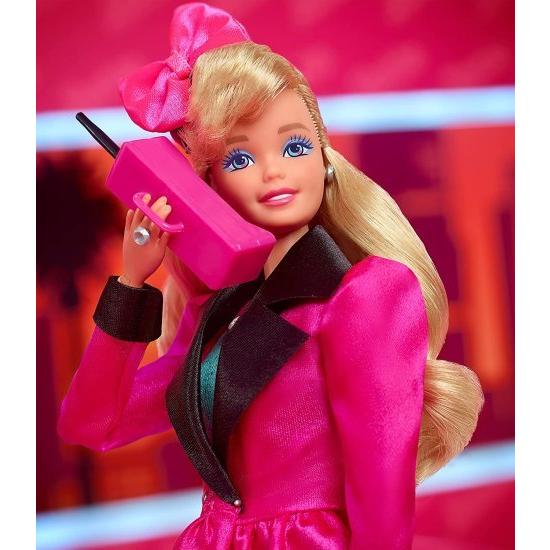 Barbie バービー Rewind 80年代版のキャリアガールドール（11.5インチブロンド）ブレザー、ハウンドトゥーススカート＆アクセサリー、カセットテープドールスの画像