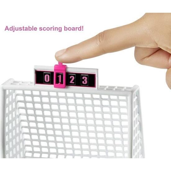 Barbie バービードリームハウスアドベンチャー6インチチェルシードールサッカープレイセットとアクセサリーの画像