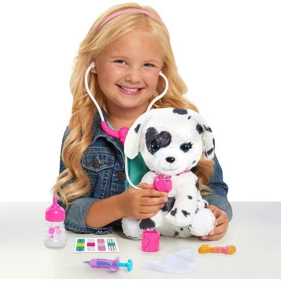 Barbie バービー Hug＆Kiss Pet 9ピースドクタードクターセットDalmatian Puppy、Just Playの画像