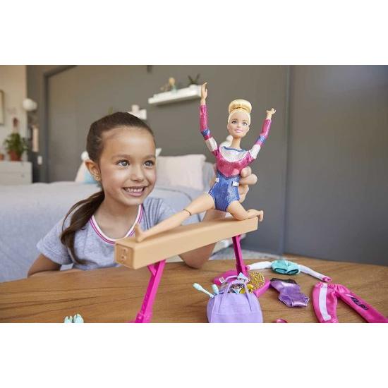 Barbie バービー体操プレイセット：旋回機能、バランスビーム、15歳以上の3歳以上のバービー人形の画像