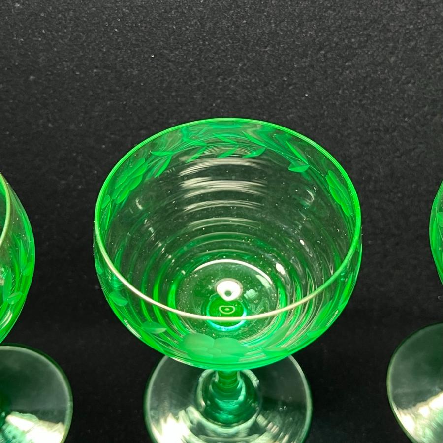 ウランガラス ビンテージ リキュールグラス 青緑色 高さ77mm 口径95mm