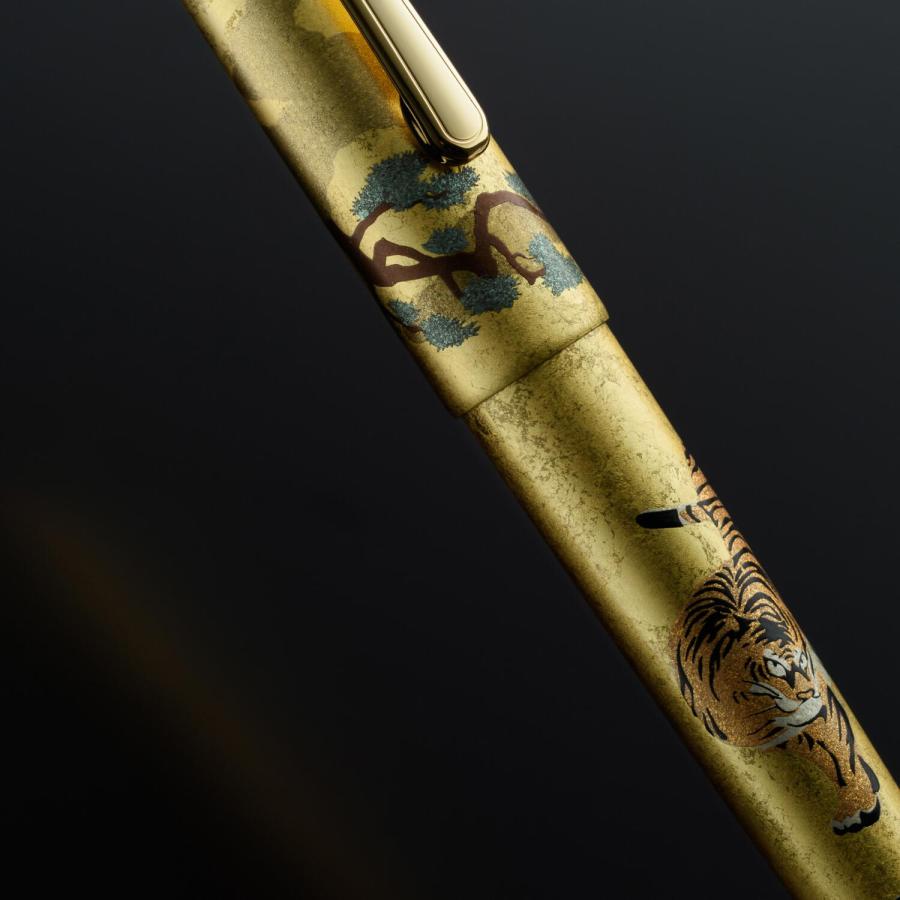 3776 センチュリー PLATINUM プラチナ万年筆 CENTURY 金沢箔 松虎 #55