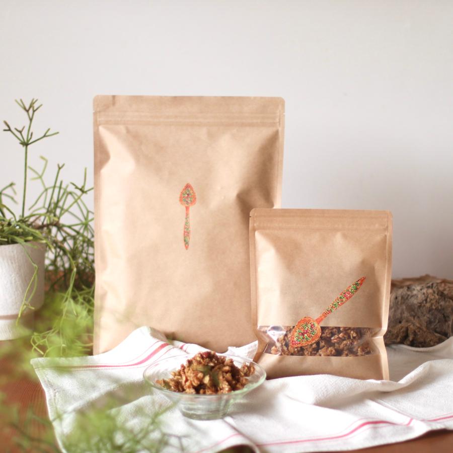 ちえのグラノーラ 150g 袋入り 蜂蜜 有機オーツ麦 有機全粒粉 アーモンド くるみ 有機胡麻 有機玄米 健康 朝食 シリアル 無添加 葉山 | 