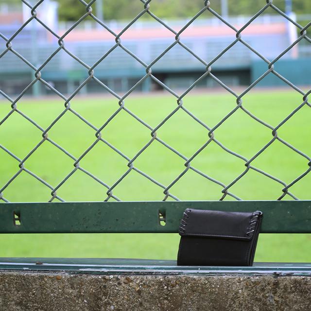 【ボールとグラブの素材からできた財布】ベースボール 三つ折り財布 野球 グローブ 極小財布 メンズ レディース 本革 雑貨 プレゼント おしゃれ ギフト |  | 07