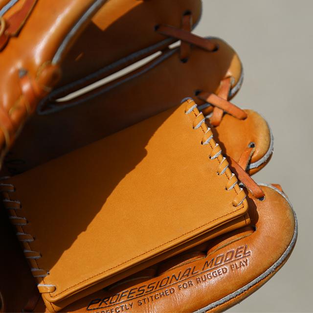 【野球ファンに届け！】グローブとボールからできた名刺入れ 野球 グラブ ベースボール メンズ レザー 本革 カードケース プレゼント ギフト おしゃれ |  | 06