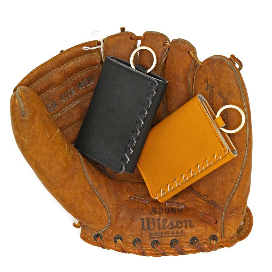 ボールとグラブの革からできたキーケース グローブ レザー 本革 硬式 ベースボール 鍵 ETCカード baseball-08 |  | 08