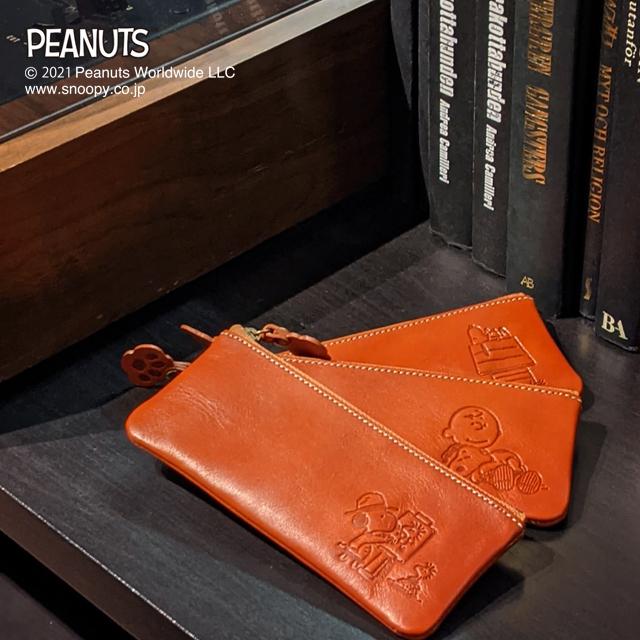 スヌーピー マルチケース 本革 SNOOPY ピーナッツ PEANUTS