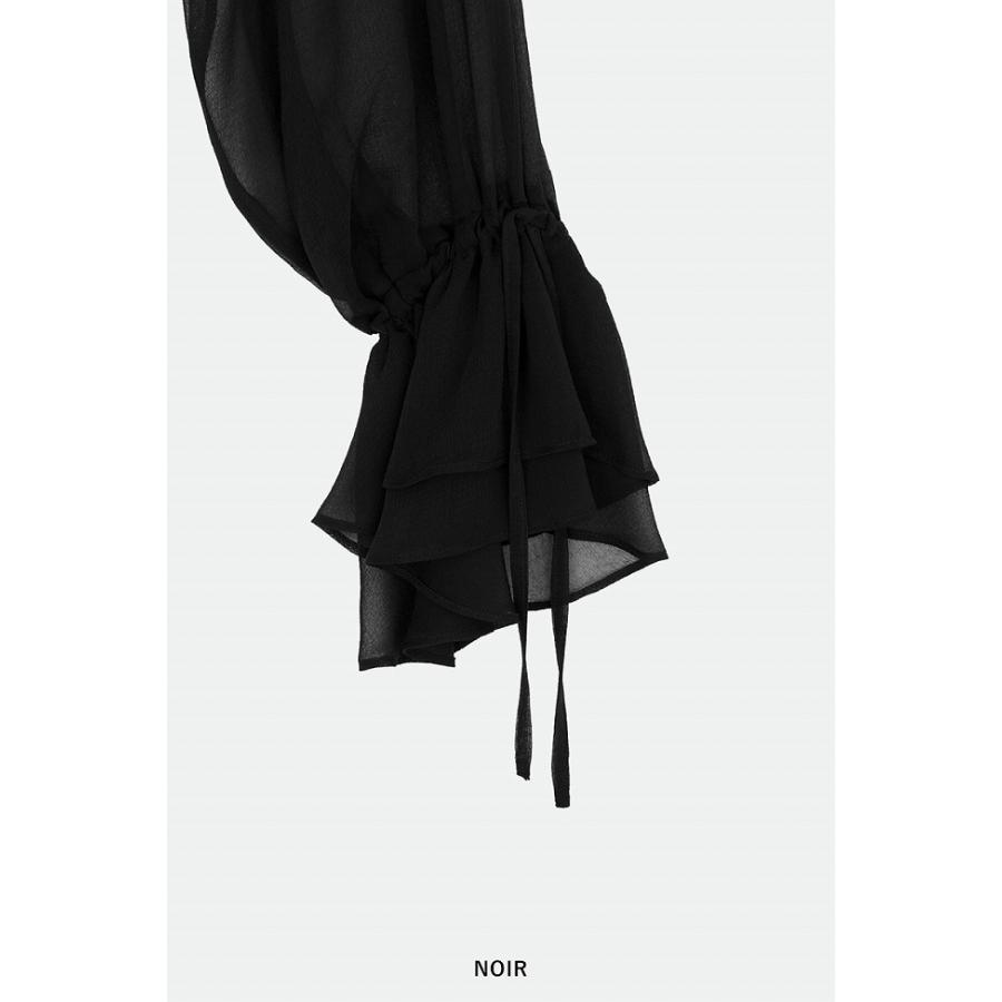 NOUNLESS（ナウンレス） AIRY RUFFLE OVER BLOUSE エアリーラッフル 