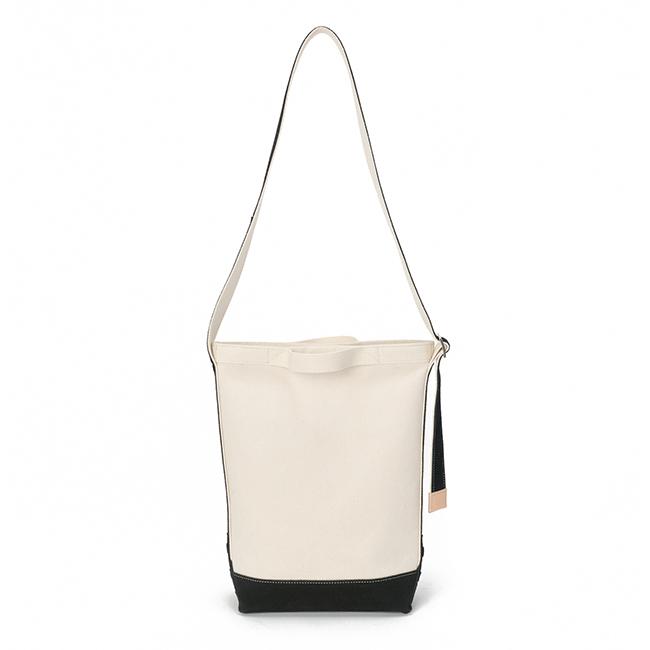 Hender Scheme（エンダースキーマ） キャンパススエードショルダー