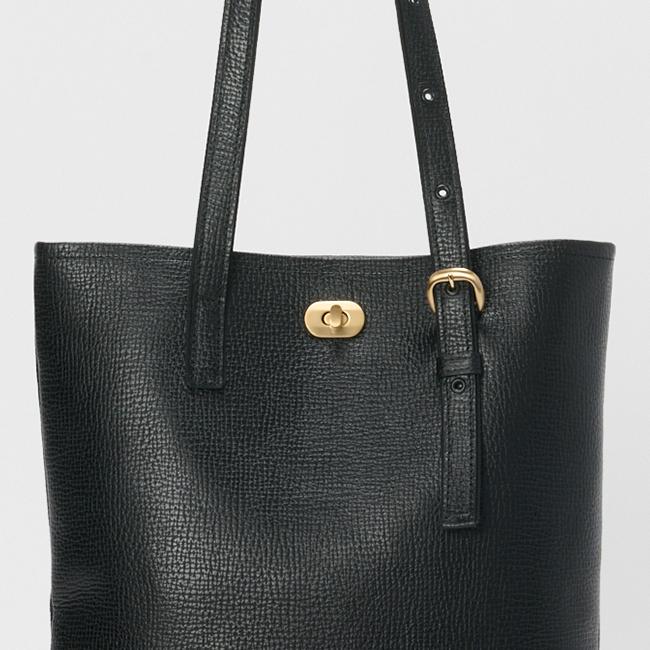 【kaho】hender scheme 　ツイストバックルトートバッグ 楽天市場】エンダースキーマ Hender Scheme ツイストバックルトート