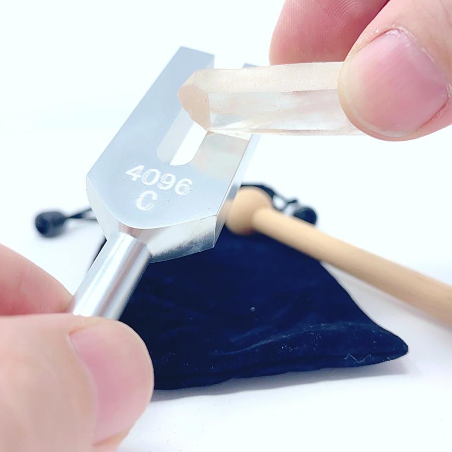 音叉 クリスタルチューナー 浄化 4点セット 4096hz 瞑想 水晶 音叉 クリスタルチューナー 浄化 4点セット 4096hz 瞑想 水晶