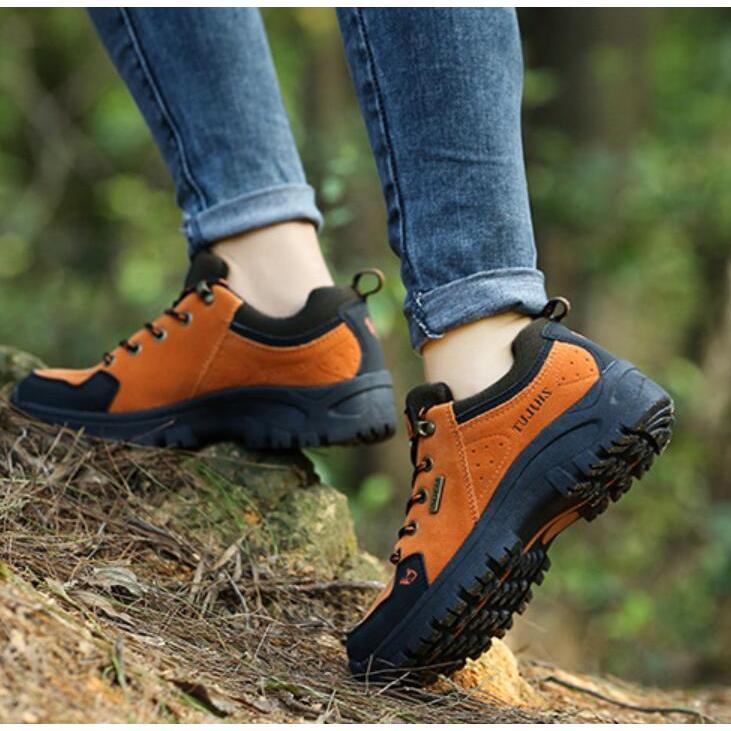 トレッキングシューズ メンズ レディース ローカット 登山靴 ランニングシューズ 幅広 防滑/耐磨耗/衝撃吸収/軽量 アウトドア/ハイキング/山歩き/里歩き/登山道 |  | 06