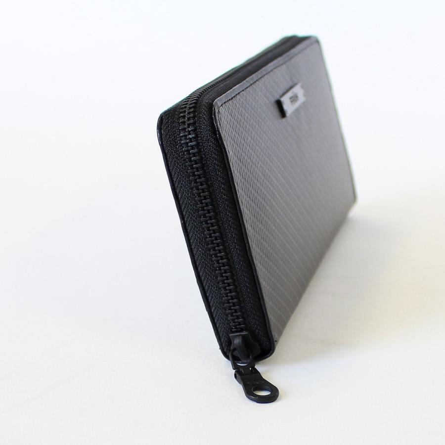 FRUHリアルカーボン・ラウンドジップウォレット |  | 03