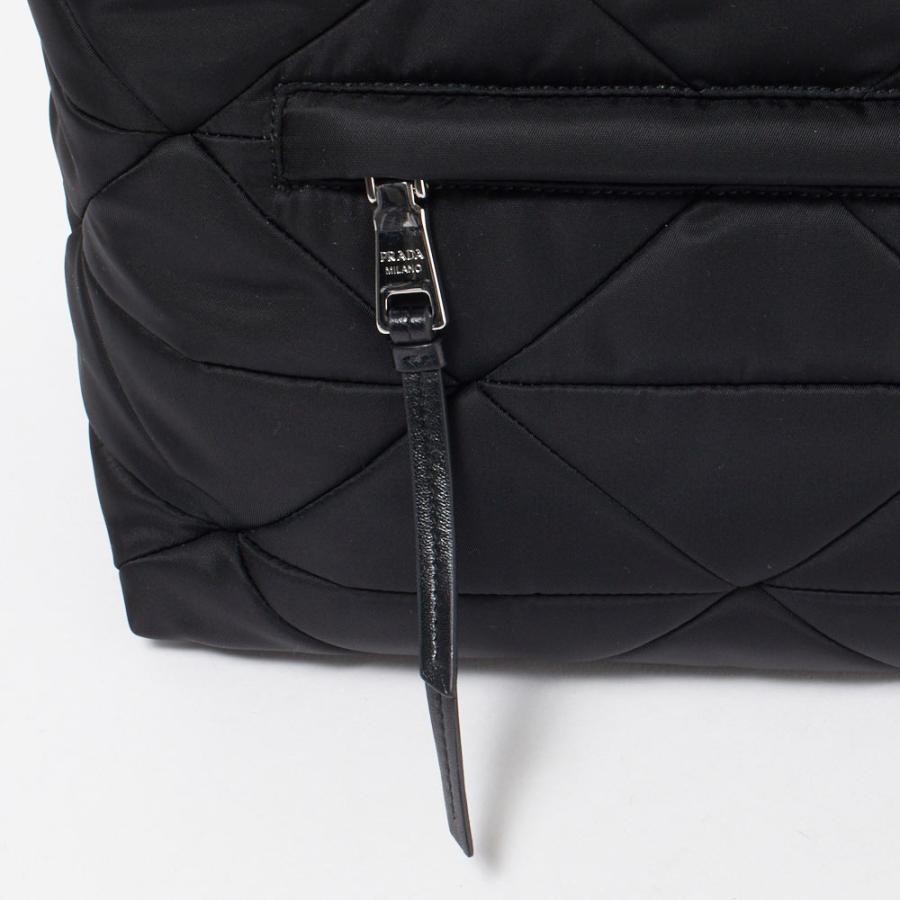 お値下げ【極美品】PRADAパデットトートバッグ　黒 PRADA プラダ トートバッグ パデッド ナイロン ブラック 2VG082