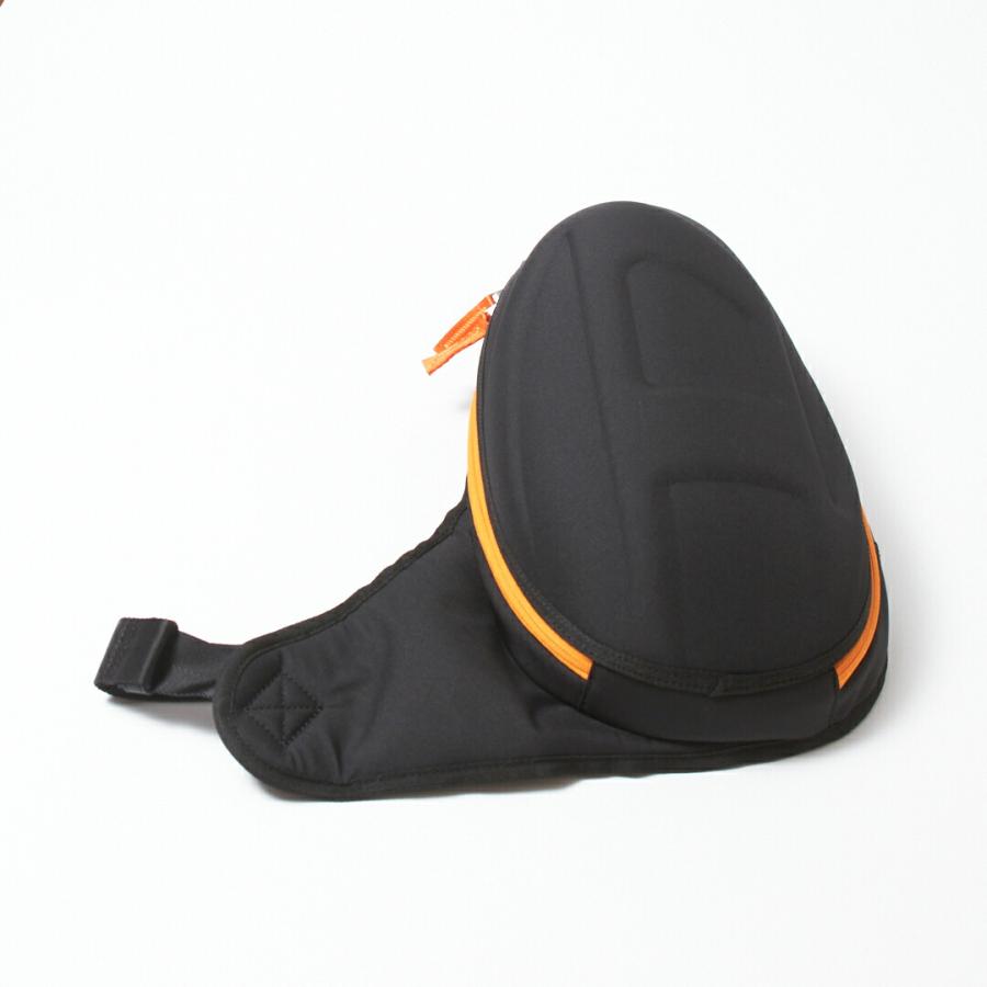 ディーゼル DIESEL ボディーバッグ COCOON DSL X09139 P4630 ブラック