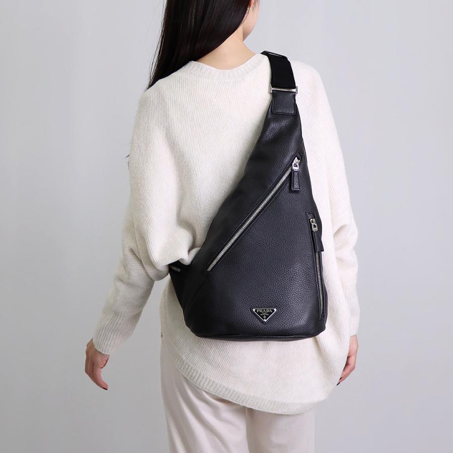 PRADA プラダ ボディバッグ ショルダーバッグ VIT.DAINO ヴィッ PRADA プラダ ボディバッグ ショルダーバッグ VIT.DAINO ヴィッ
