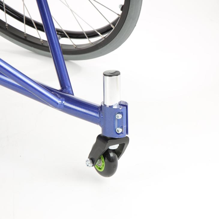 車椅子 軽量 コンパクト 自走式 スポーツ テニス用 バドミントン用 ケイ A705 カドクラ ※代引不可 Mサイズ | カドクラ | 09