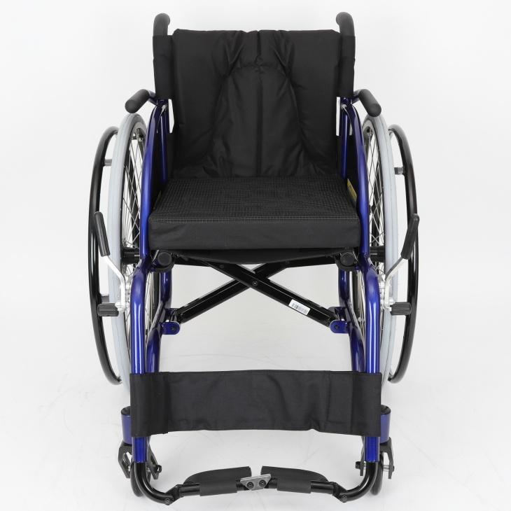 カドクラ 【認定中古車】スポーツ車椅子 車いす 車イス 軽量